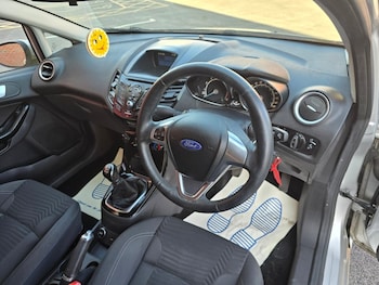 Used Ford Fiesta 2017 for sale - 79334752: Photo