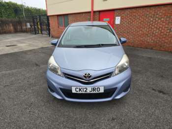 Used Toyota Yaris 2012 for sale - 74739302: Photo