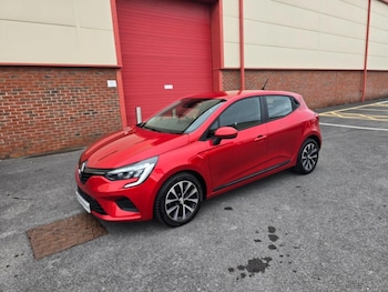 Used Renault Clio 2022 for sale - 78309834: Photo