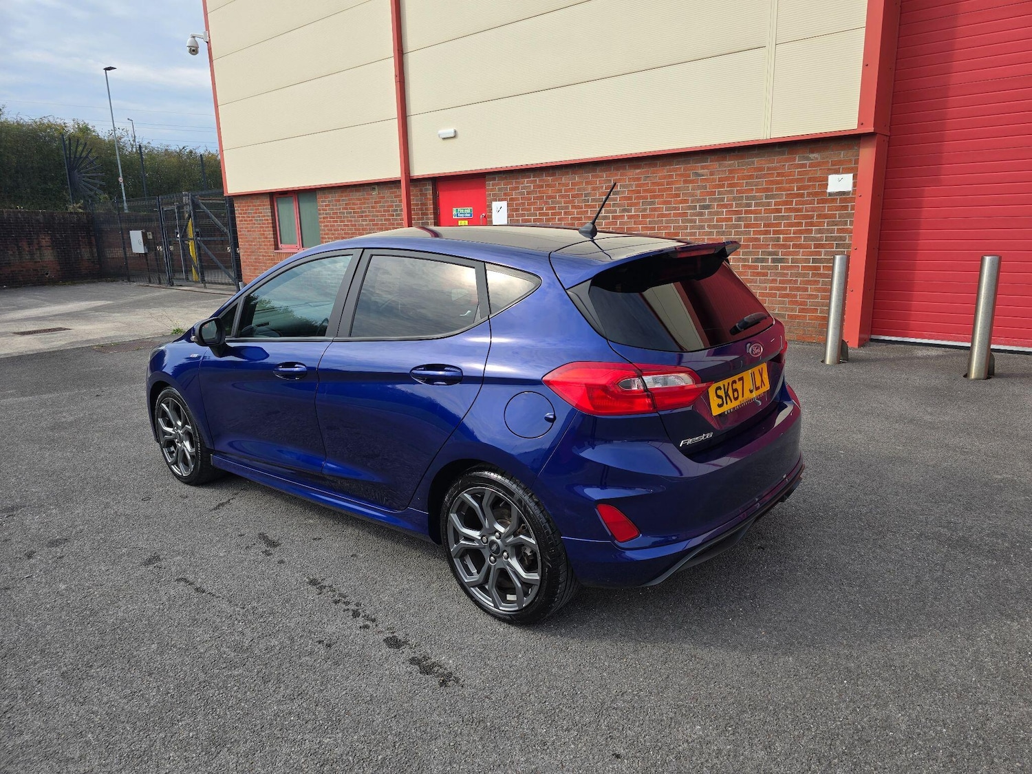 Used Ford Fiesta 2017 for sale - 76032357: Photo 6