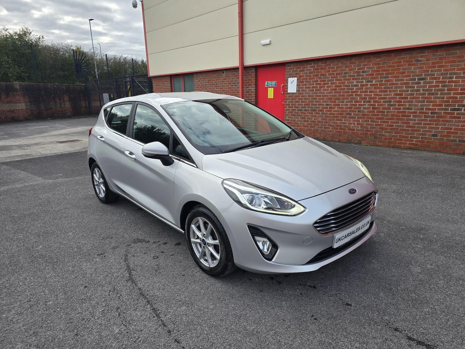 Used Ford Fiesta 2017 for sale - 76993989: Photo 4