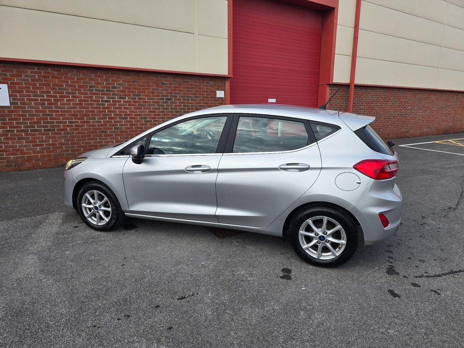 Used Ford Fiesta 2017 for sale - 76993989: Photo 5