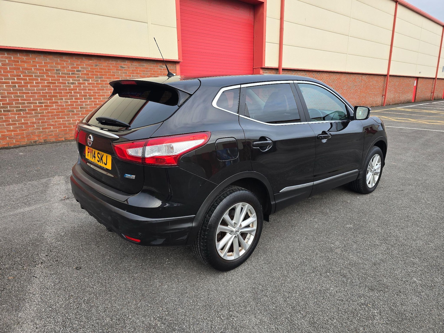 Used Nissan Qashqai 2014 for sale - 76689286: Photo 10