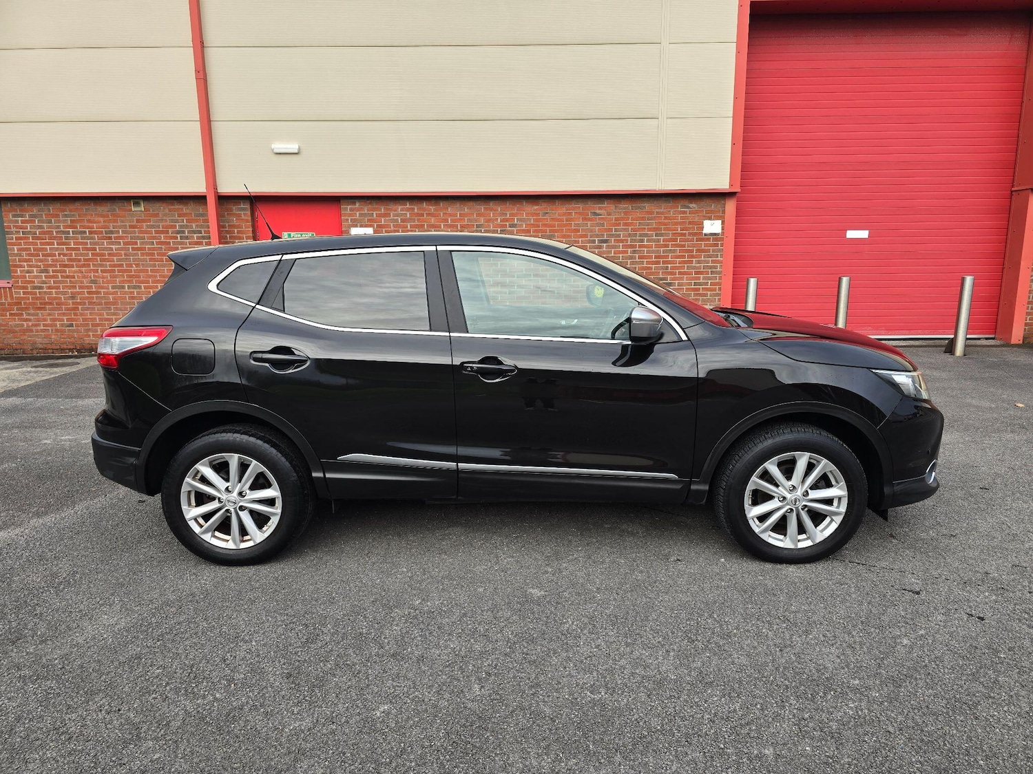 Used Nissan Qashqai 2014 for sale - 76689286: Photo 9