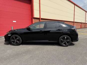 Used Honda Civic 2018 for sale - 74875319: Photo