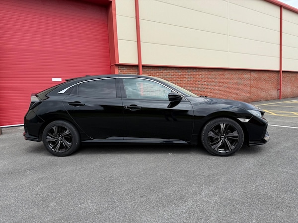 Used Honda Civic 2018 for sale - 74875319: Photo 6