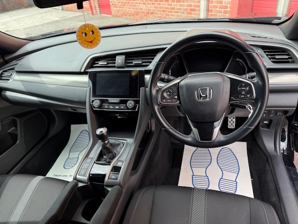 Used Honda Civic 2018 for sale - 74875319: Photo 7
