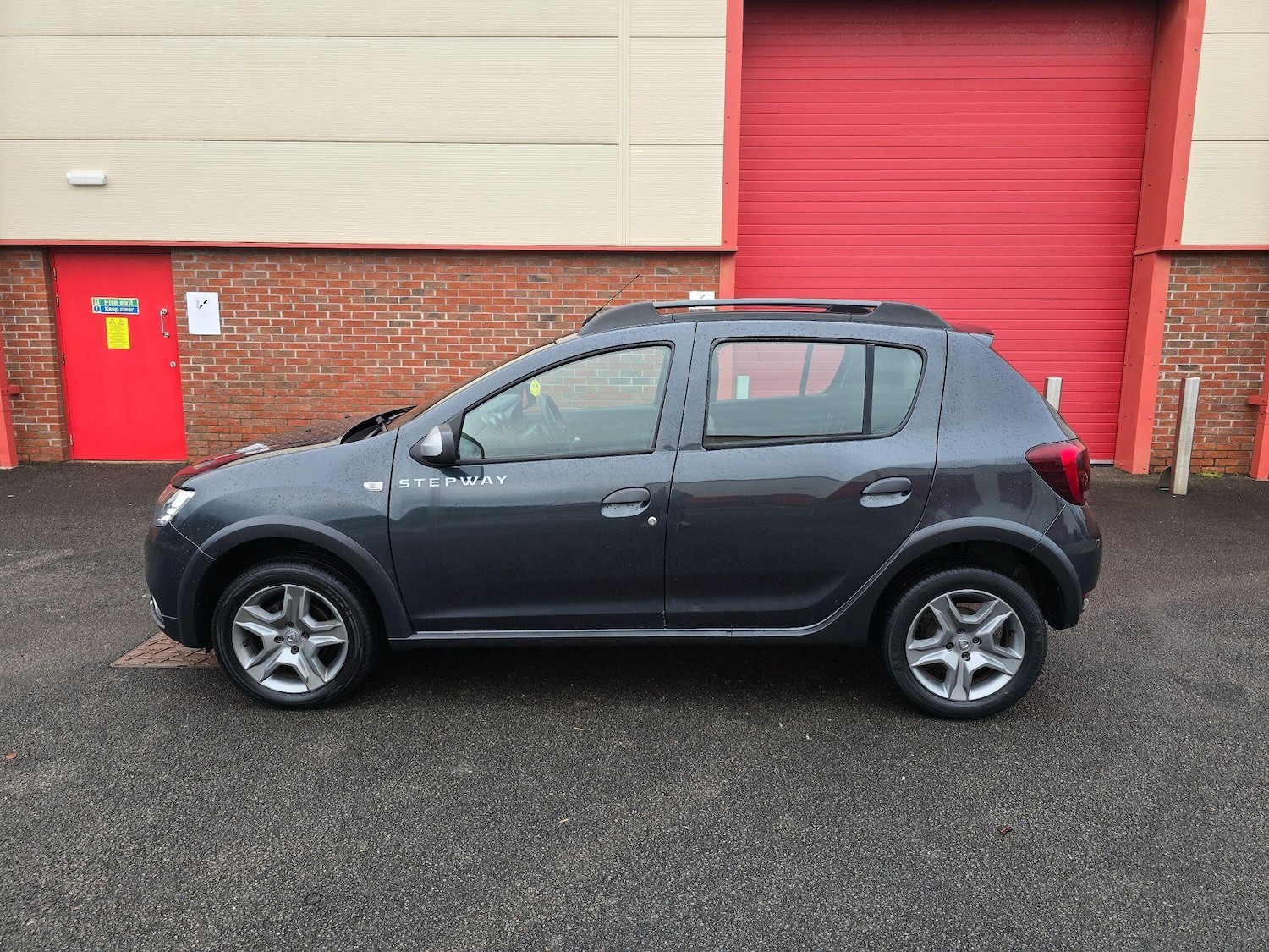 Used Dacia Sandero Stepway 2019 for sale - 76824224: Photo 12