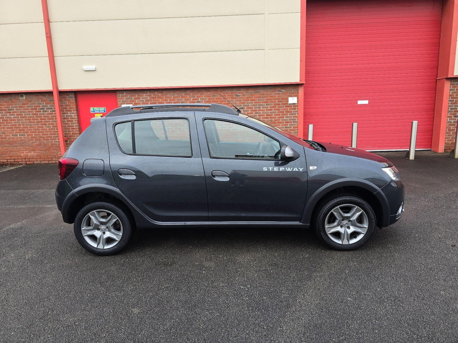 Used Dacia Sandero Stepway 2019 for sale - 76824224: Photo 15