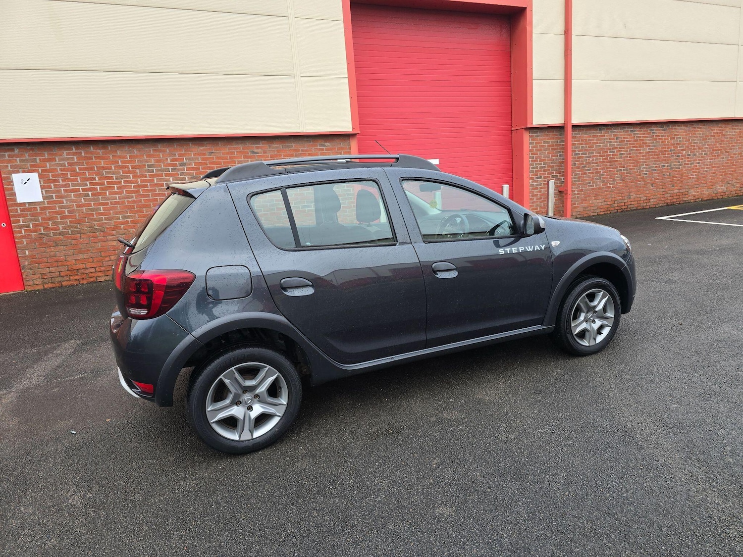 Used Dacia Sandero Stepway 2019 for sale - 76824224: Photo 16