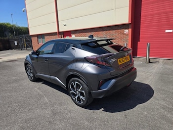 Used Toyota C-HR 2017 for sale - 79155083: Photo