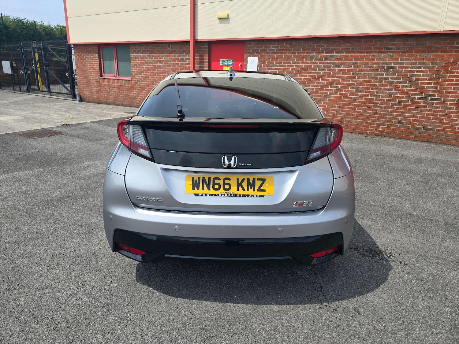 Used Honda Civic 2016 for sale - 76991075: Photo 9