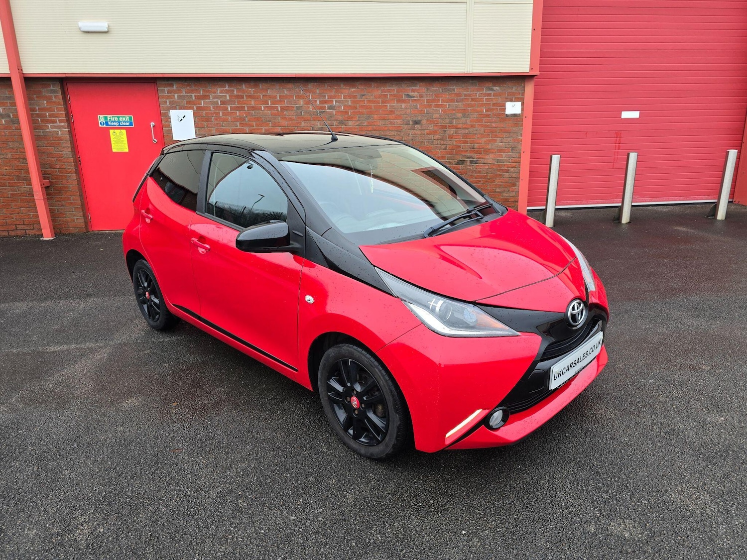 Used Toyota AYGO 2017 for sale - 77175846: Photo 10