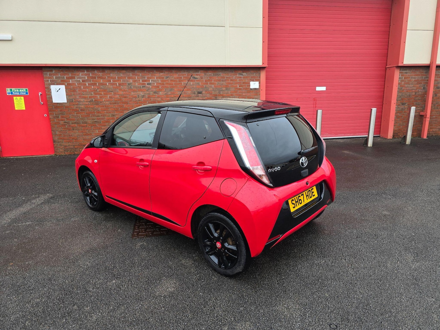 Used Toyota AYGO 2017 for sale - 77175846: Photo 15