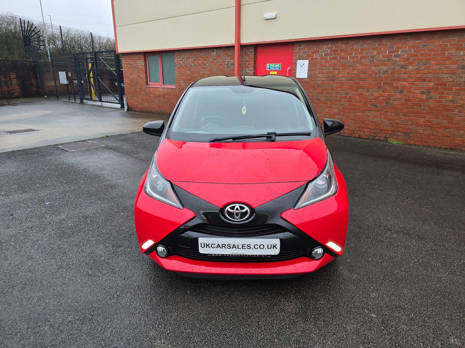 Used Toyota AYGO 2017 for sale - 77175846: Photo 5