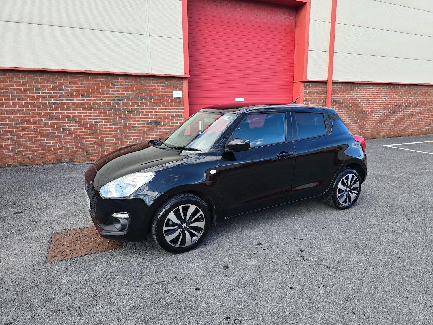 Used Suzuki Swift 2020 for sale - 76991296: Photo 4