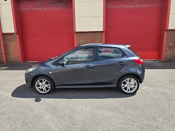 Used Mazda Mazda2 2010 for sale - 78544126: Photo