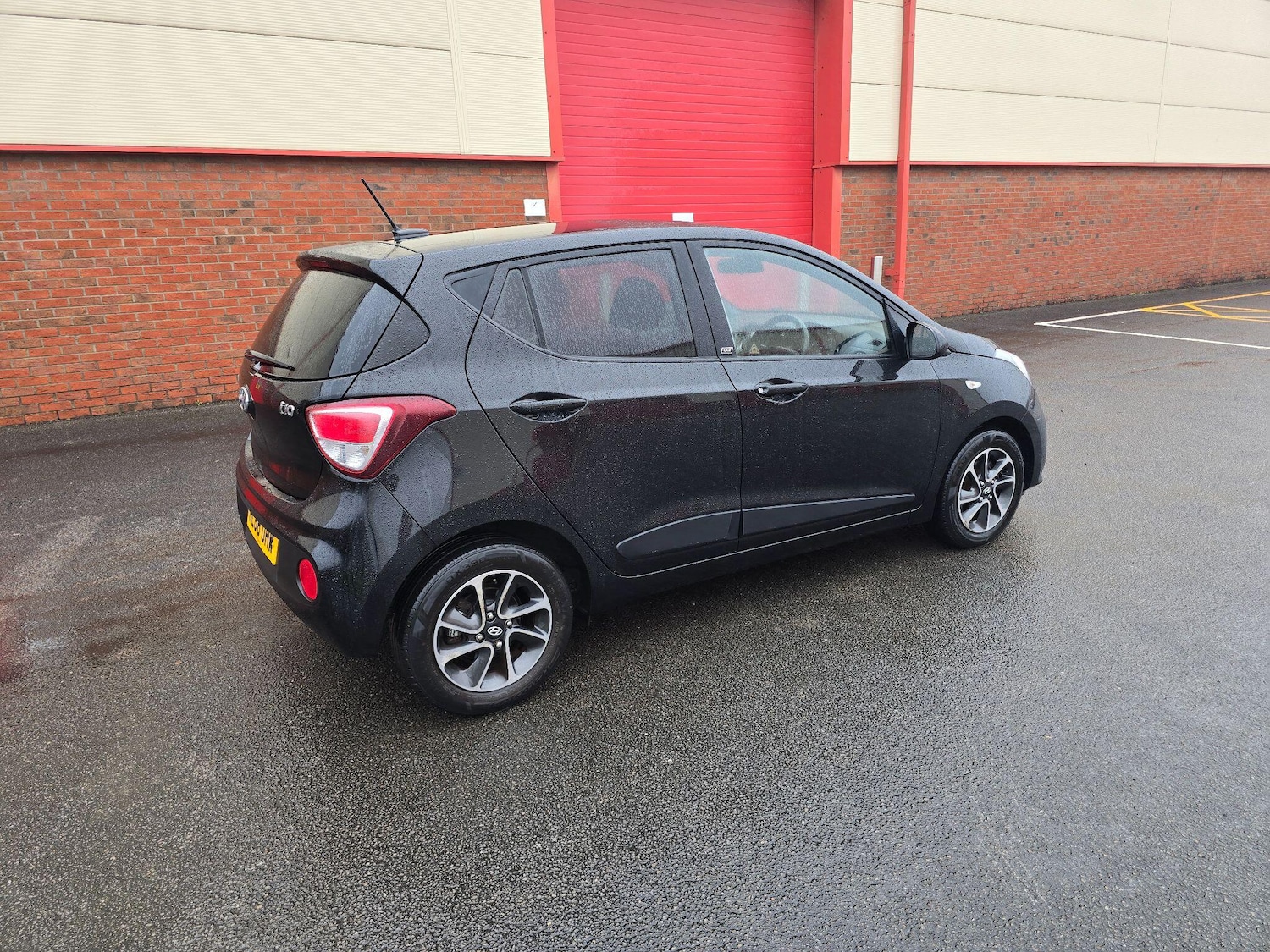 Used Hyundai i10 2018 for sale - 77203238: Photo 17