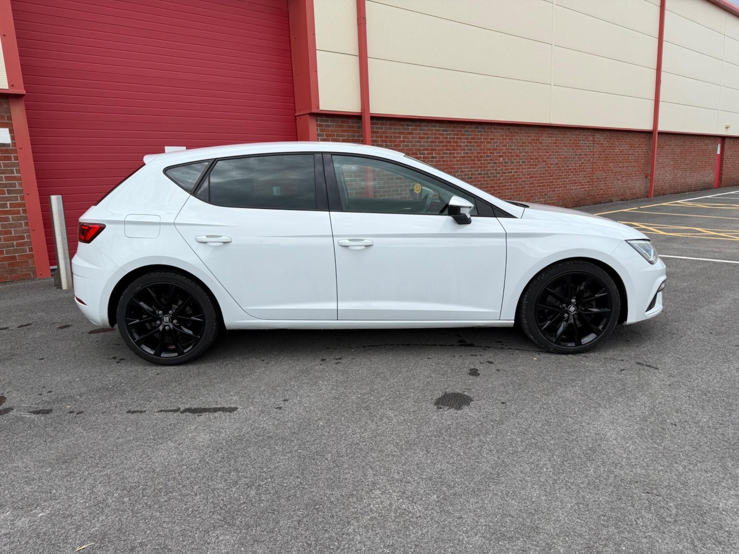 Used SEAT Leon 2019 for sale - 77840031: Photo 2