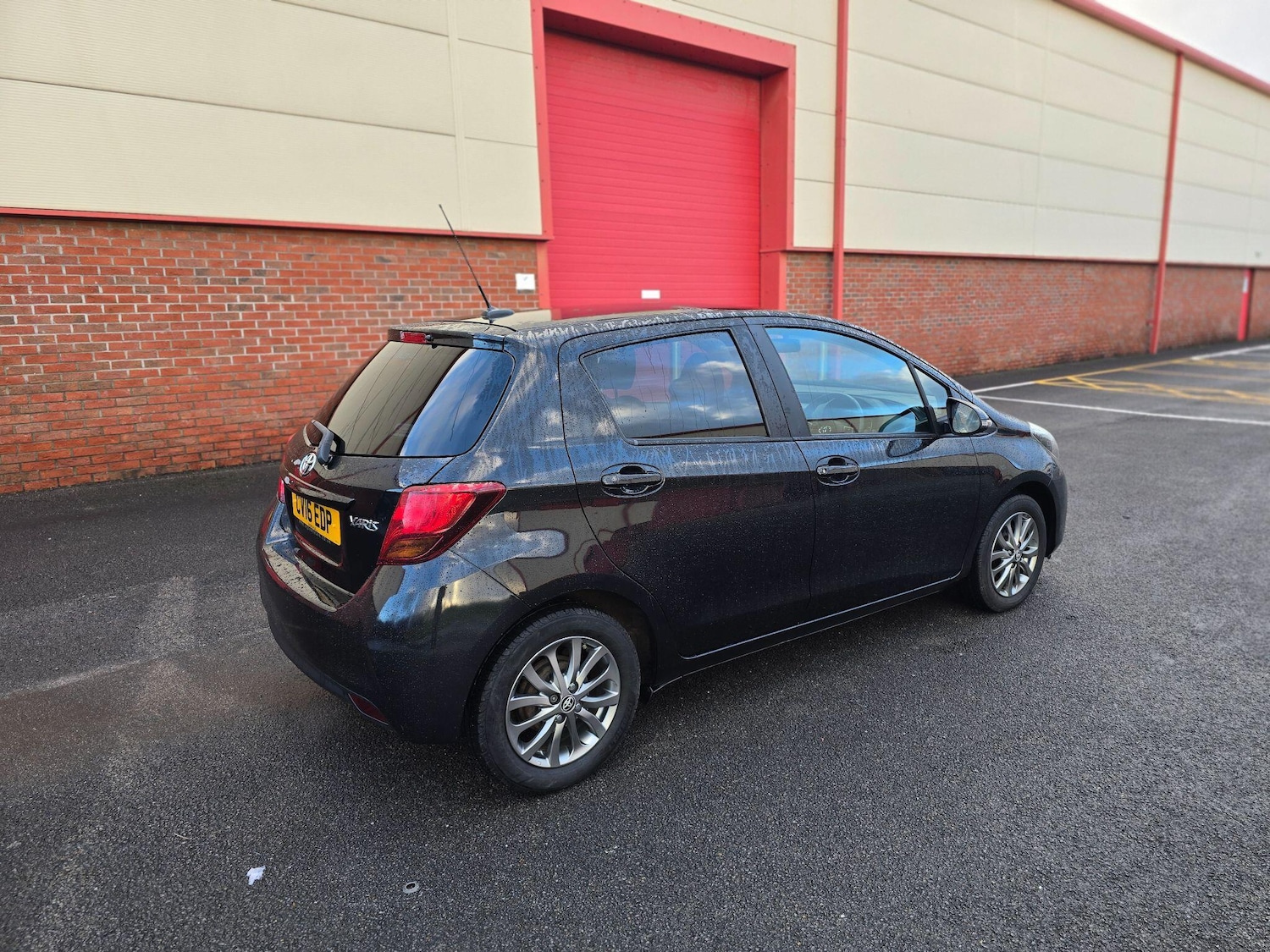 Used Toyota Yaris 2016 for sale - 76824703: Photo 21