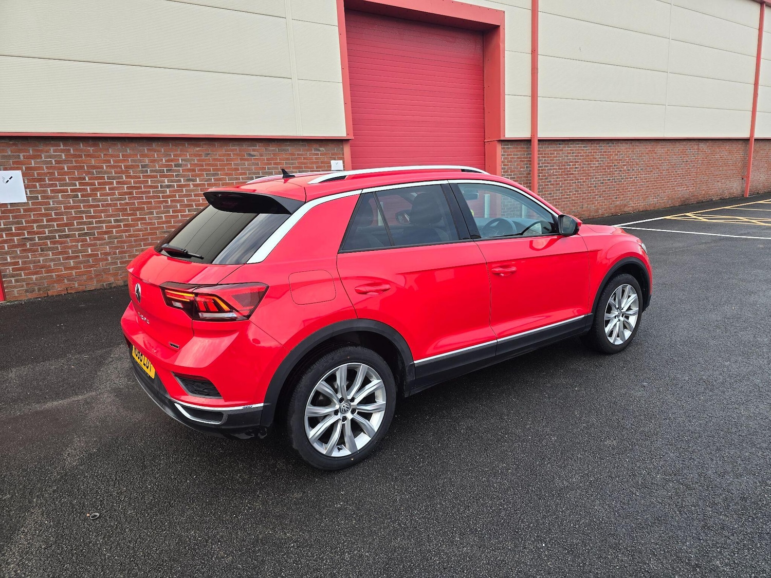 Used Volkswagen T-Roc 2018 for sale - 76727284: Photo 10