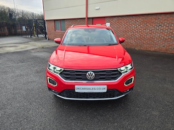 Used Volkswagen T-Roc 2018 for sale - 76727284: Photo