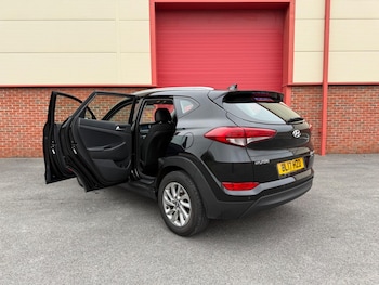 Used Hyundai TUCSON 2017 for sale - 76295087: Photo 4