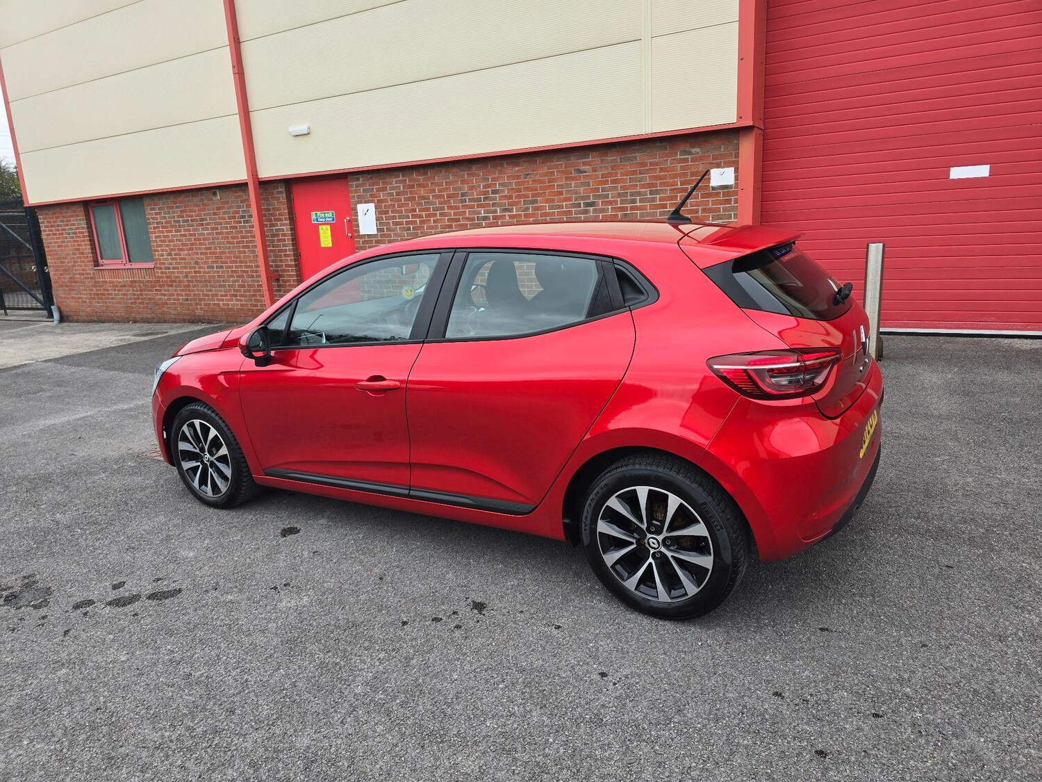 Used Renault Clio 2022 for sale - 76167218: Photo 17