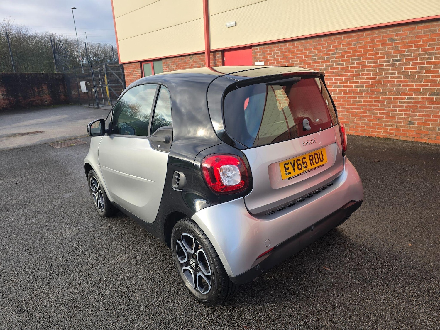 Used smart fortwo 2016 for sale - 76689108: Photo 6