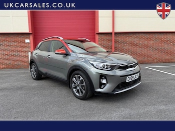 Used Kia Stonic 2019 for sale - 76990559: Photo