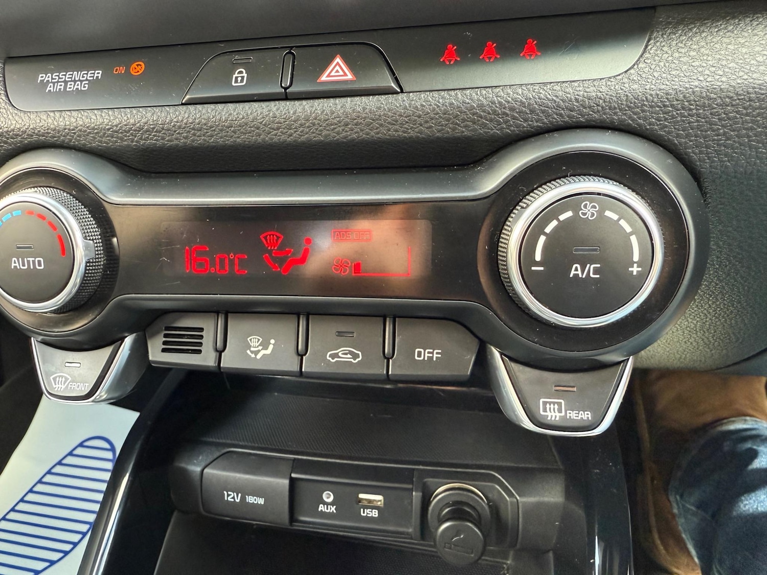 Used Kia Stonic 2019 for sale - 76990559: Photo 32