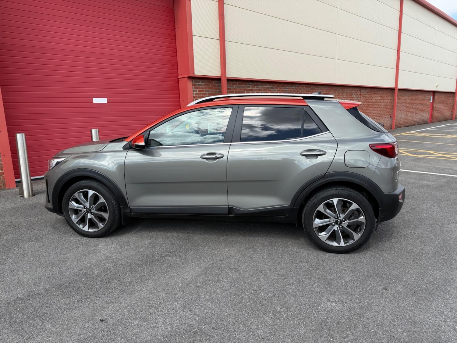 Used Kia Stonic 2019 for sale - 76990559: Photo 4