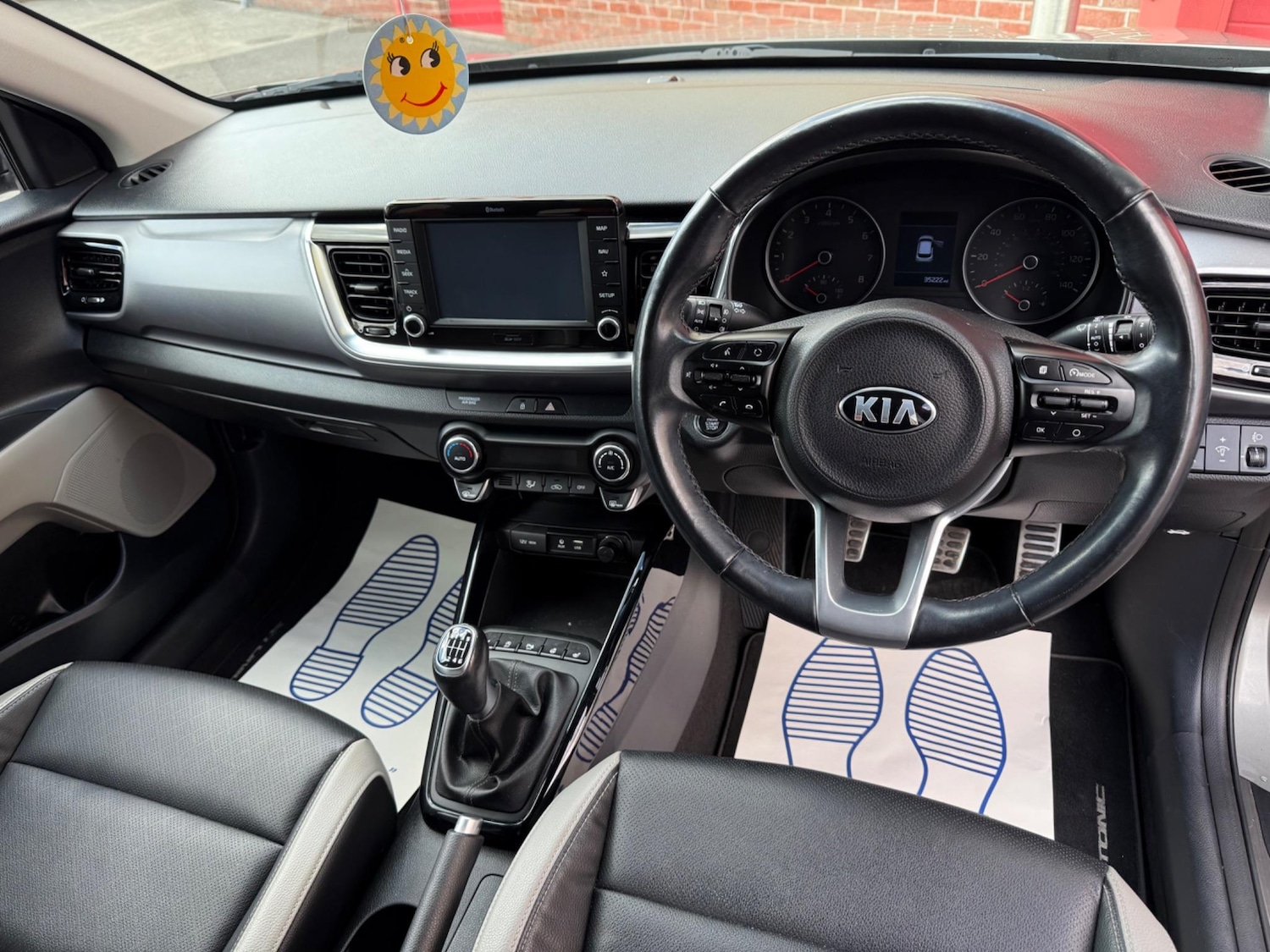 Used Kia Stonic 2019 for sale - 76990559: Photo 8