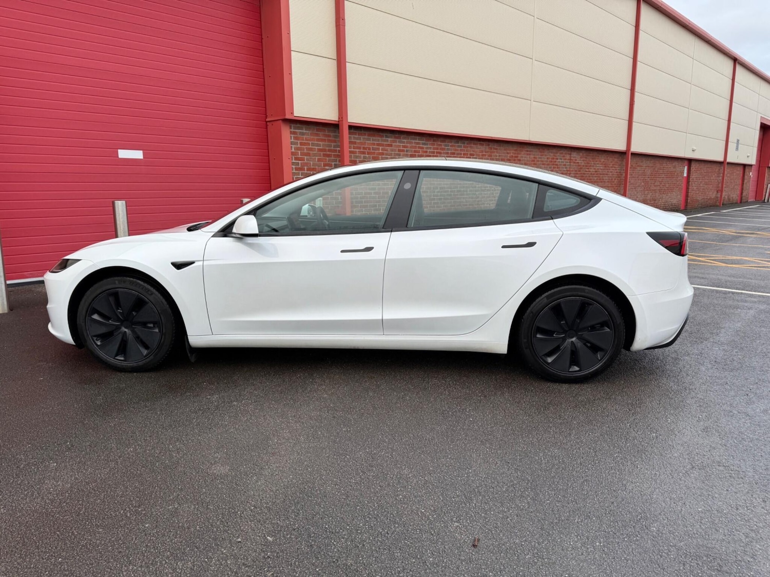 Used Tesla Model 3 2024 for sale - 76727285: Photo 4