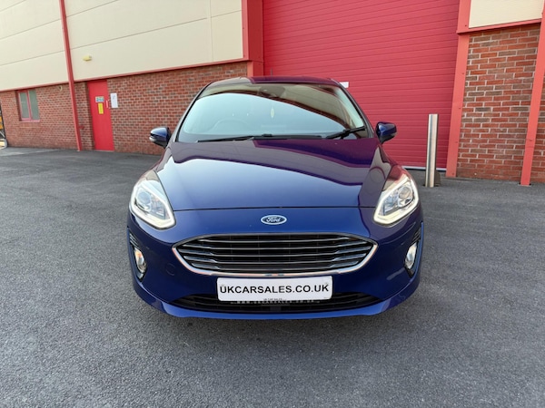 Used Ford Fiesta 2017 for sale - 74310546: Photo 2