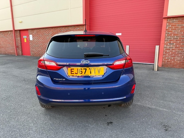 Used Ford Fiesta 2017 for sale - 74310546: Photo 3