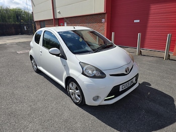 Used Toyota AYGO 2013 for sale - 78072516: Photo