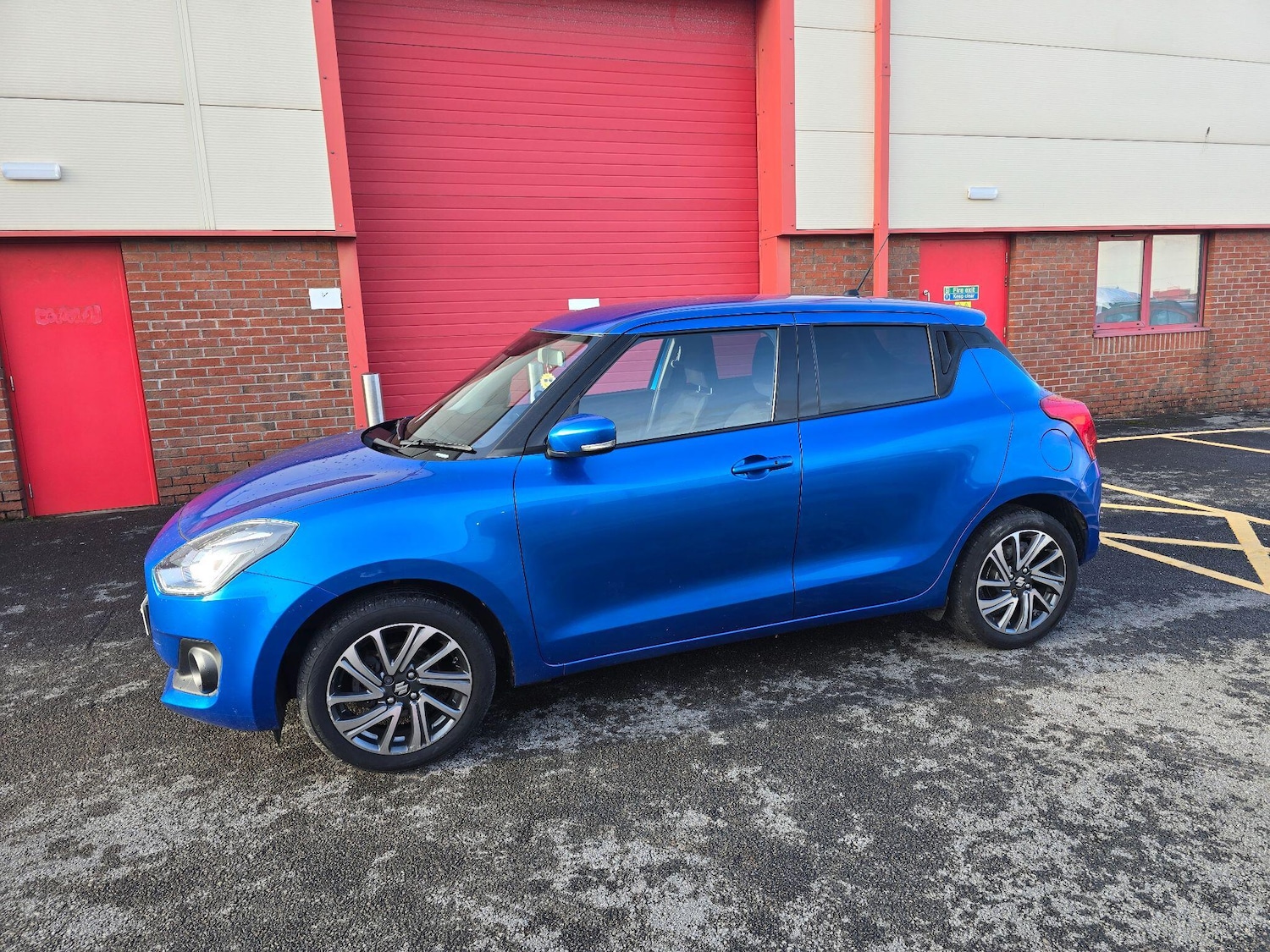 Used Suzuki Swift 2022 for sale - 77351994: Photo 10