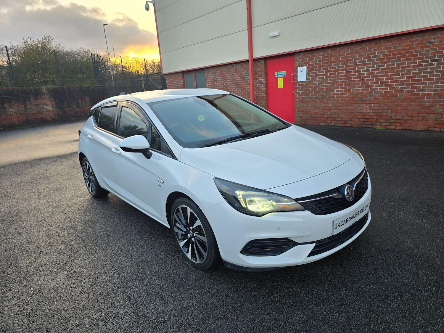 Used Vauxhall Astra 2020 for sale - 77090913: Photo 2