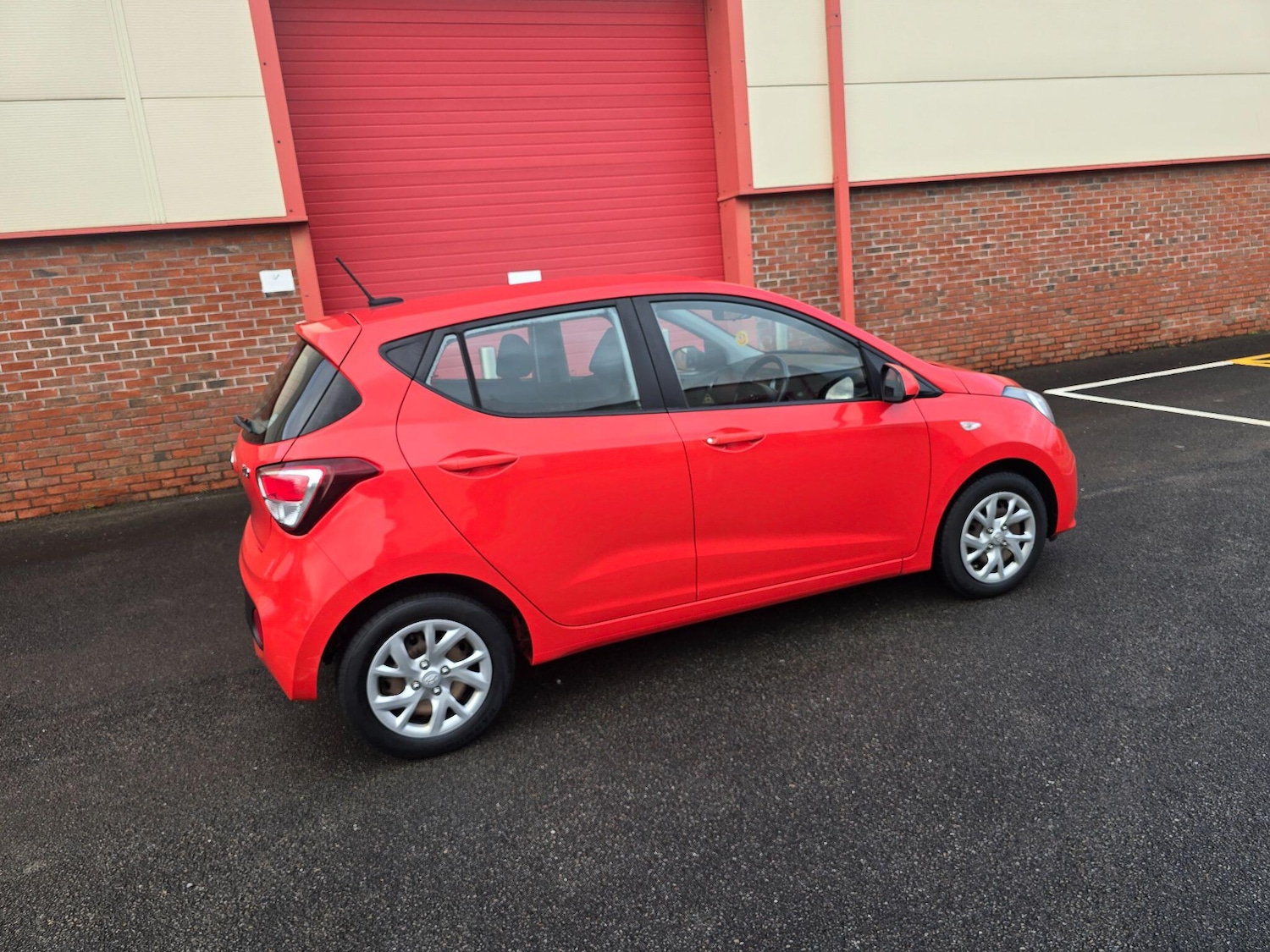 Used Hyundai i10 2018 for sale - 77109257: Photo 26