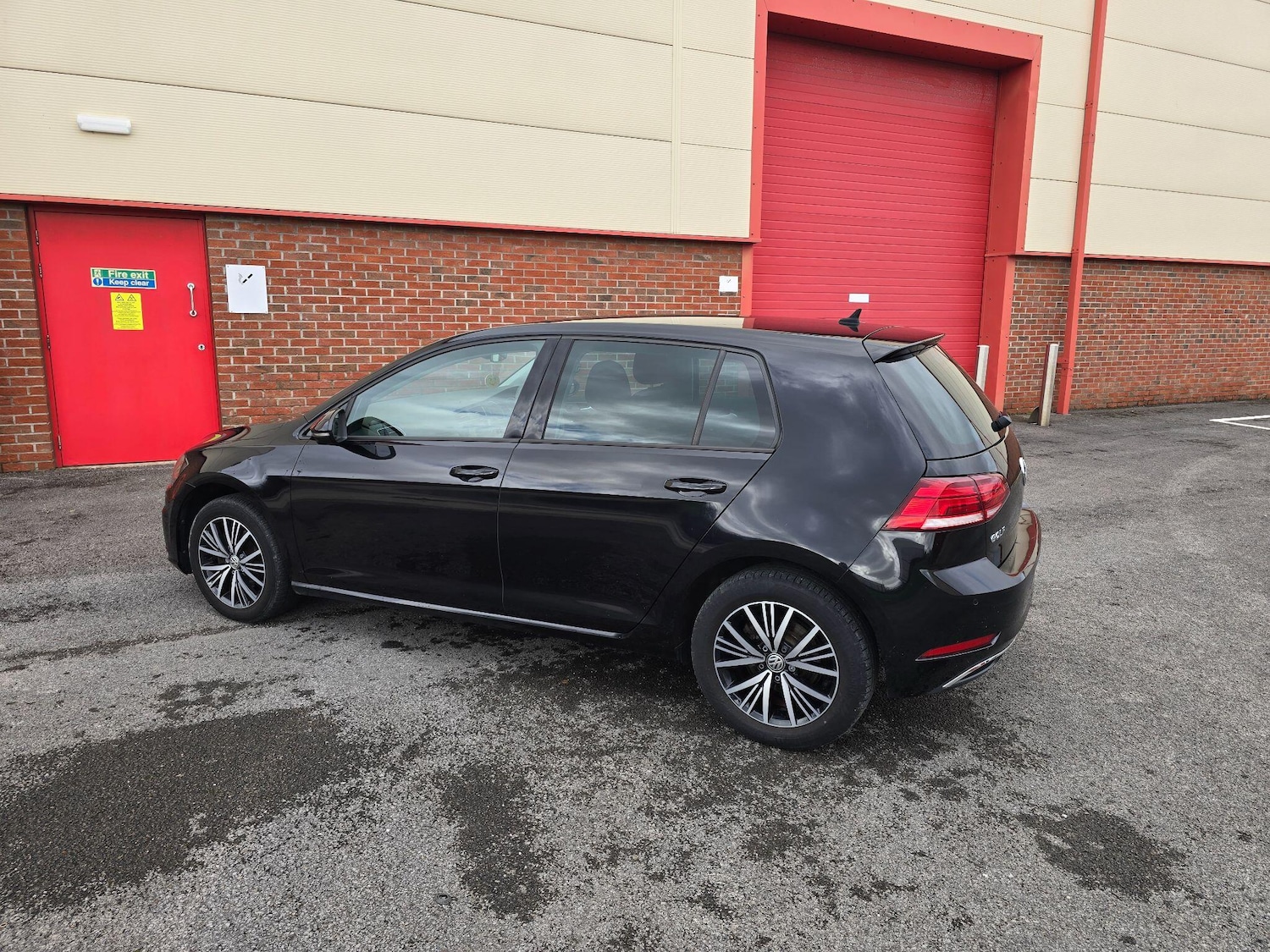 Used Volkswagen Golf 2018 for sale - 77468195: Photo 24