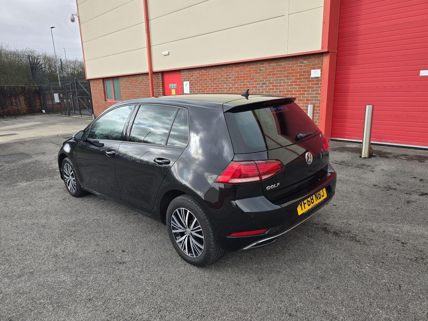 Used Volkswagen Golf 2018 for sale - 77468195: Photo 7