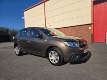 Used Dacia Sandero 2017 for sale - 74174102: Photo