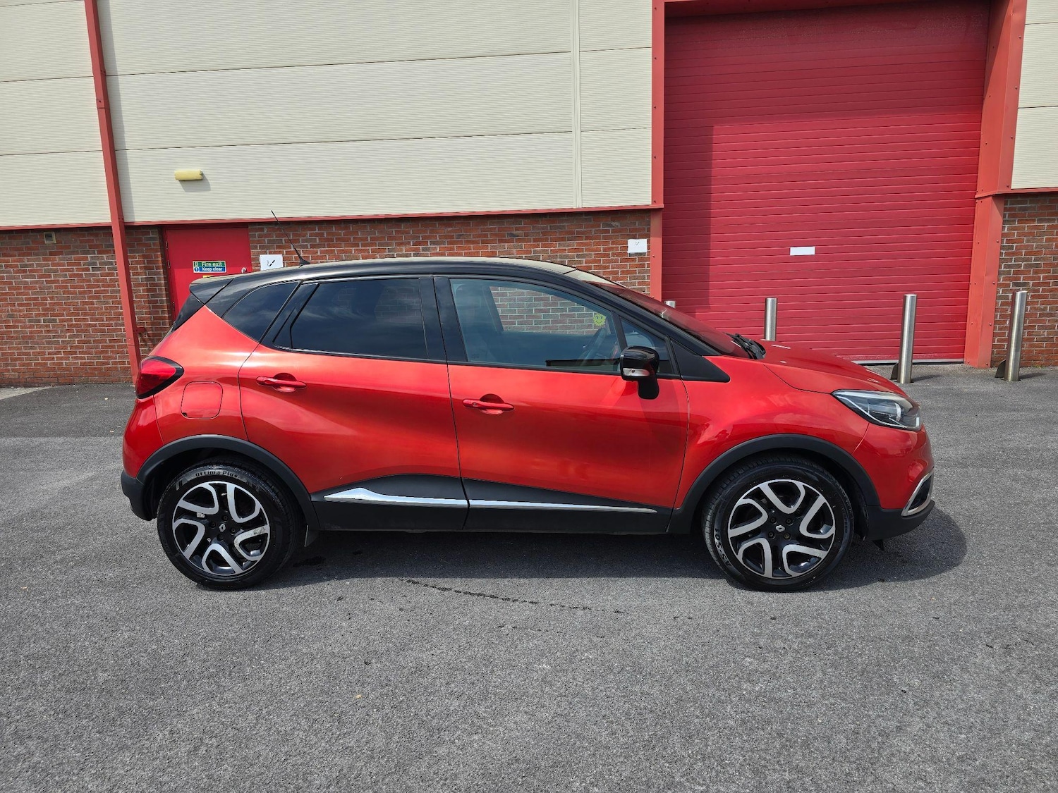 Used Renault Captur 2016 for sale - 76992001: Photo 10