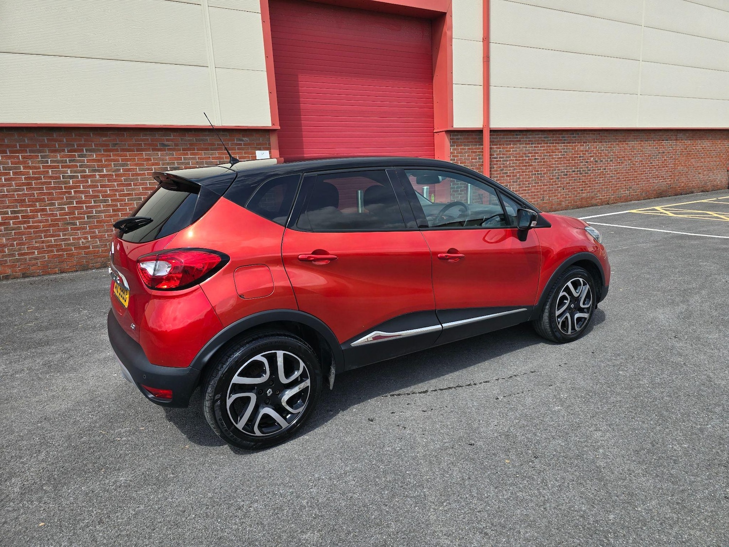 Used Renault Captur 2016 for sale - 76992001: Photo 11