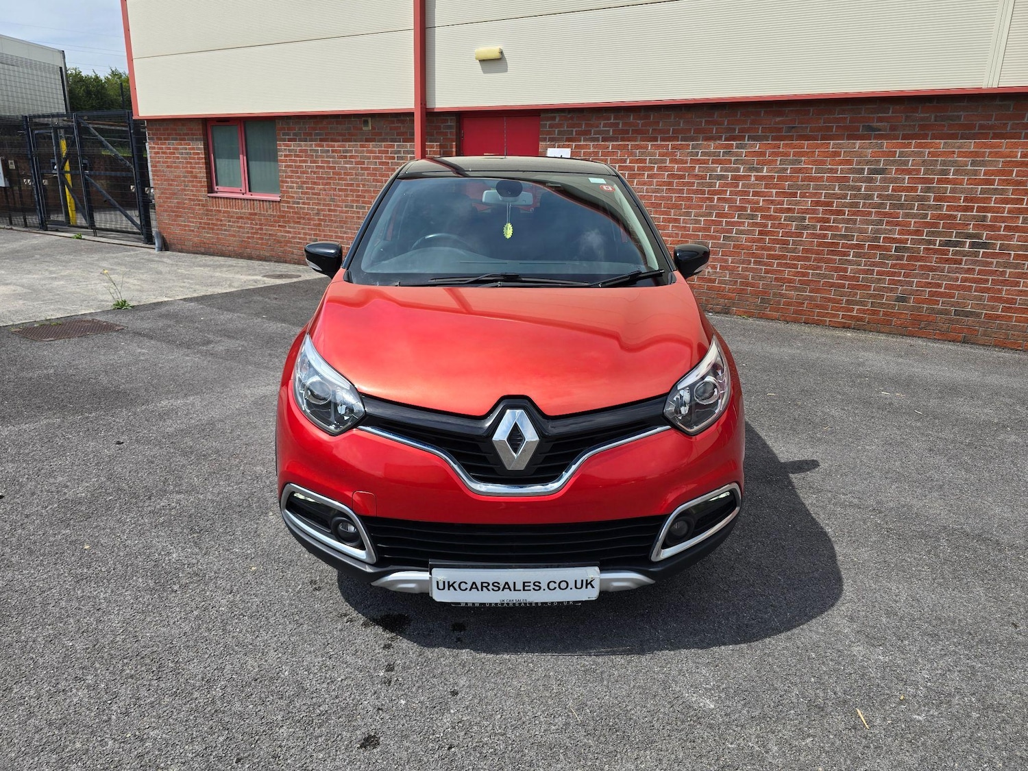 Used Renault Captur 2016 for sale - 76992001: Photo 4