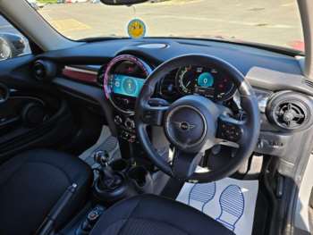 Used MINI Hatch 2021 for sale - 75089558: Photo