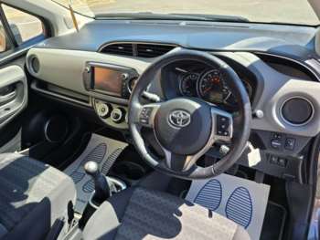 Used Toyota Yaris 2016 for sale - 75012943: Photo