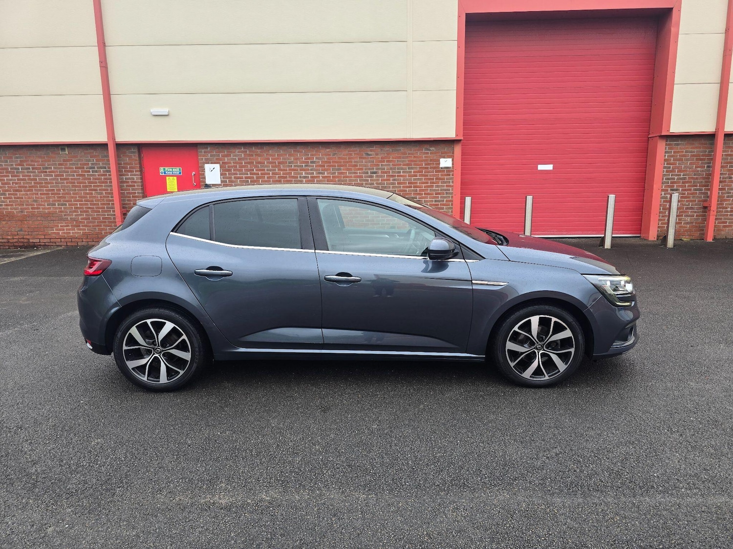 Used Renault Megane 2019 for sale - 76431846: Photo 17