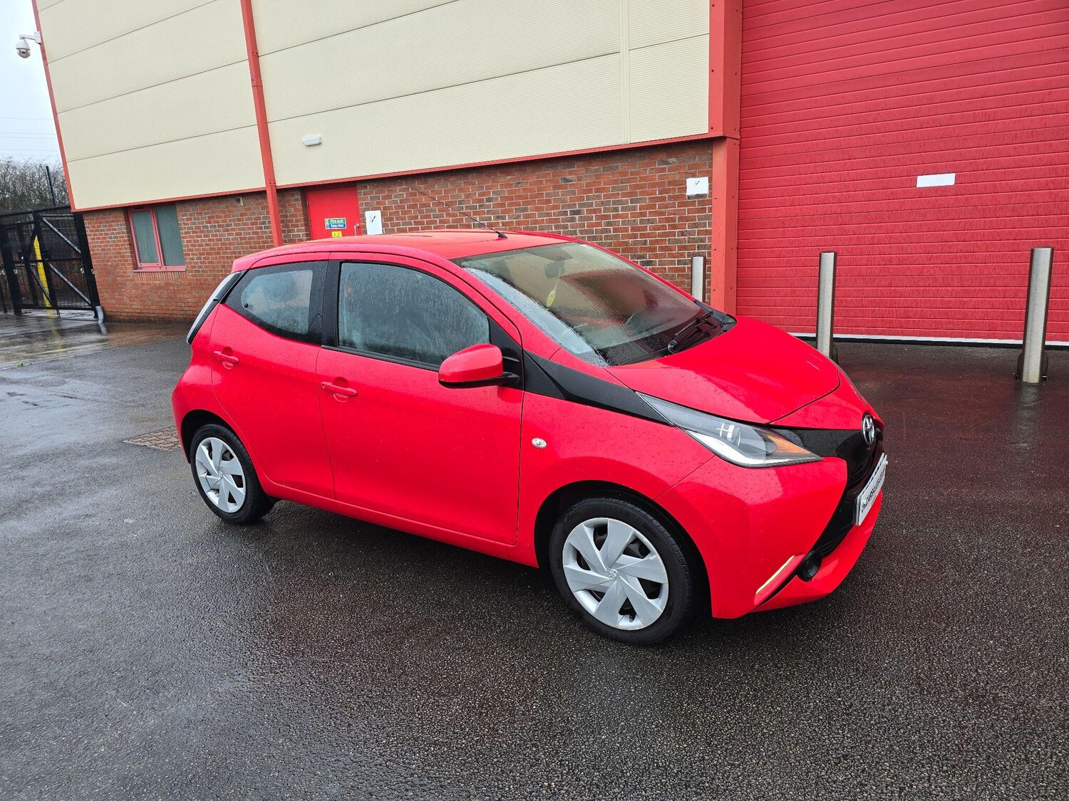 Used Toyota AYGO for sale - 77510129: Photo 9